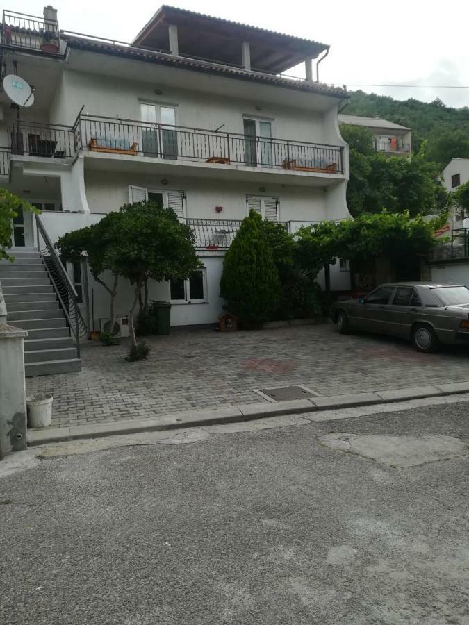Appartamento Luca Senj  Esterno foto